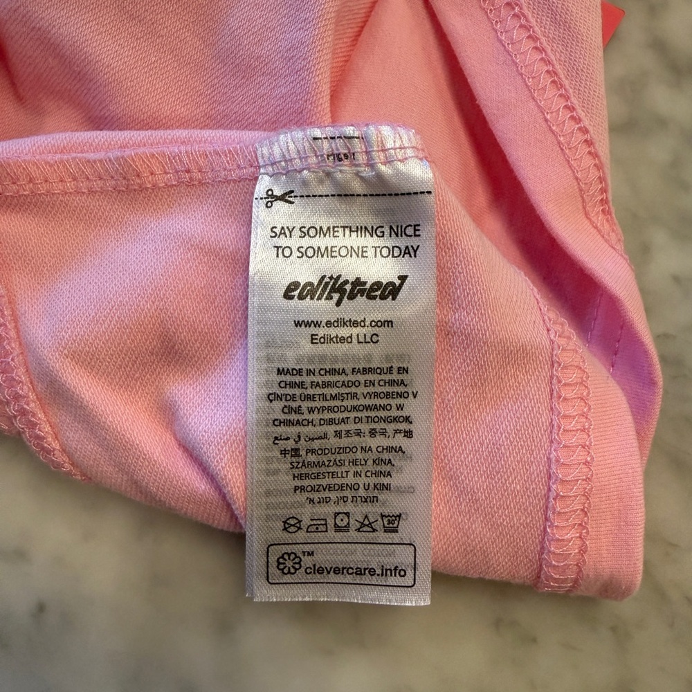 Edikted Bambi Open Back T-Shirt - Picture 6 of 7